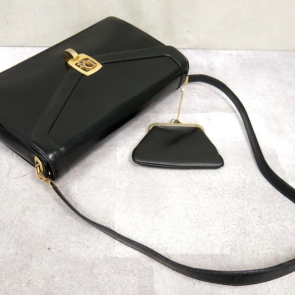 100 % guaranteed authentic
Will be ship from Japan direct supplier - Picture 4 of 4